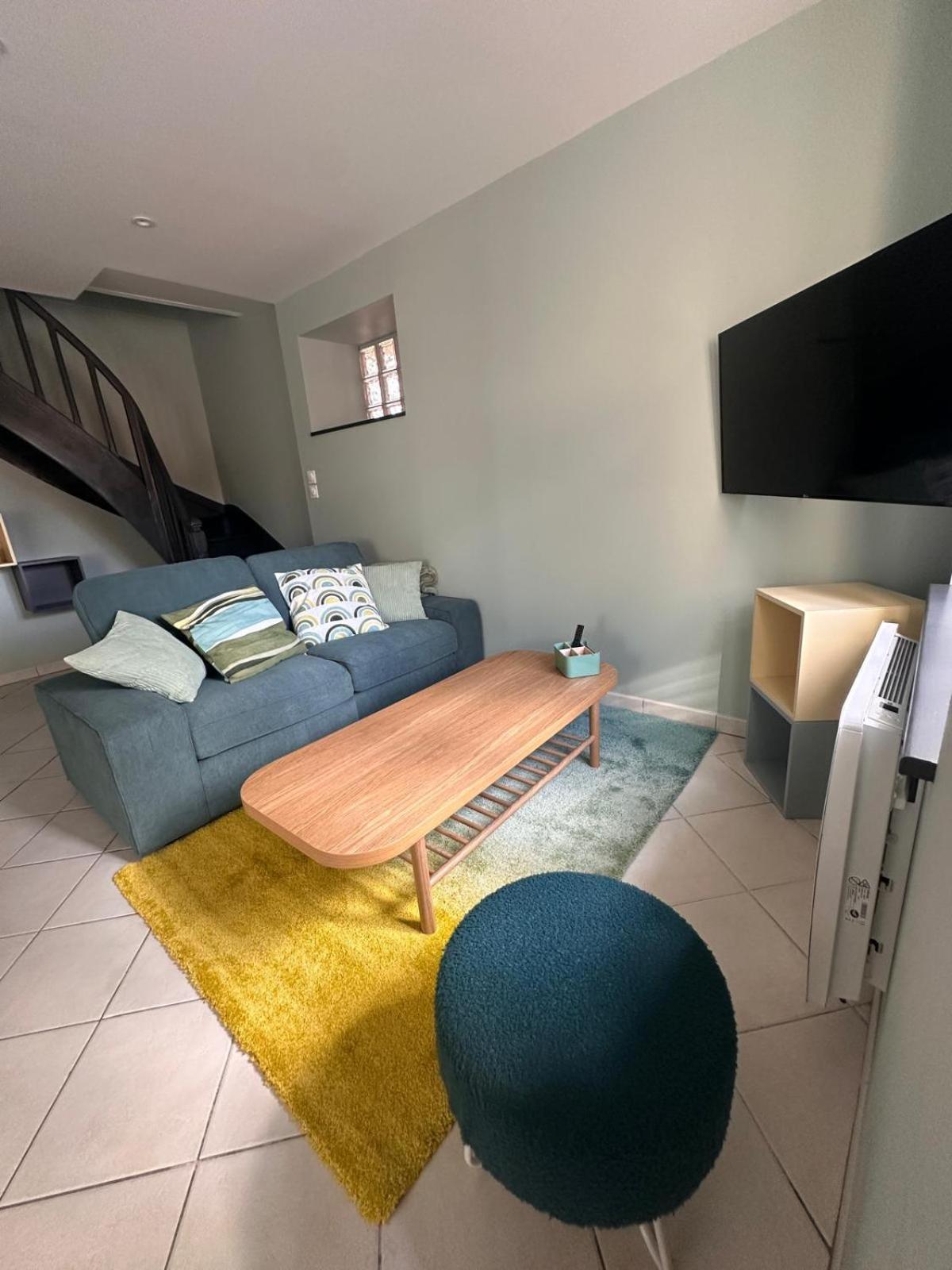 Apartamento Petite Maison De Village 2 Saint-Maurice-de-Remens