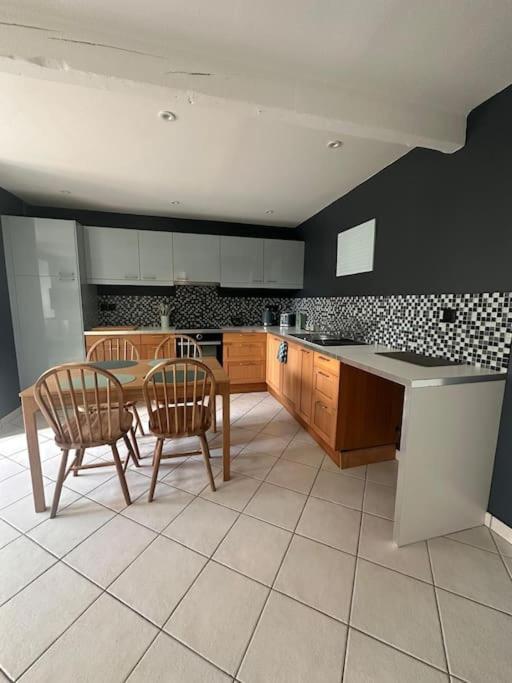 Apartment Petite Maison De Village 2 Saint-Maurice-de-Remens