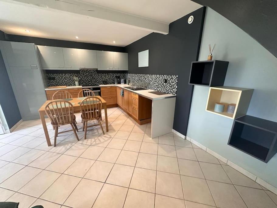 Petite Maison De Village 2 *